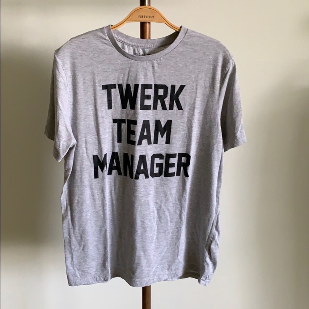 Forever 21 t-shirt